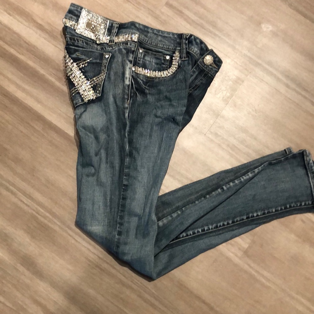 Beautiful Bedazzled La Idol Jeans
